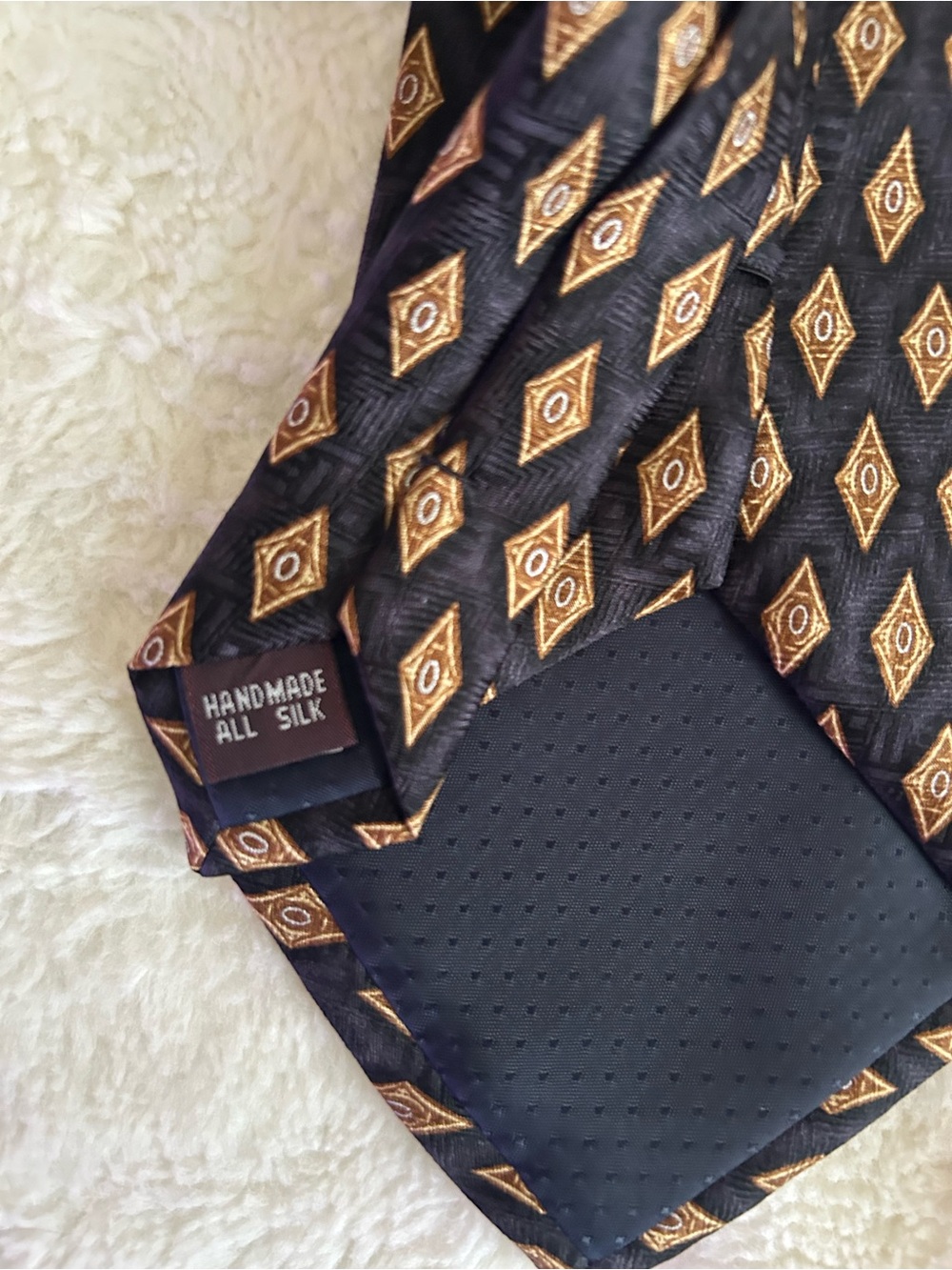 Umberto Bossi 100% Silk Tie – Roma Milano – Navy & Gold Geometric - GUC - Picture 6 of 7